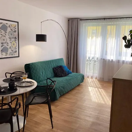 Oko Na Zatoke Apartment *