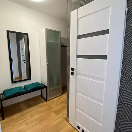 Oko Na Zatoke Apartment *